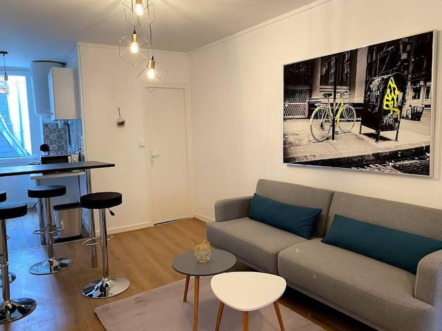 Le Comte Est Bon, Quartier Antiquaires Apartment Дижон Екстериор снимка